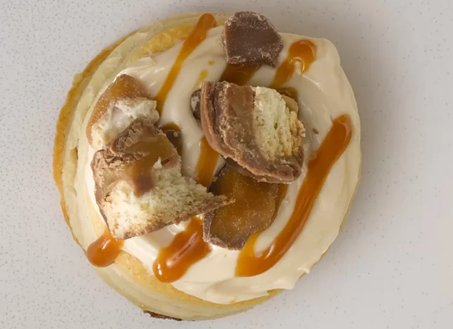 caramel-apple-boca-bites-made-with-twix-cookie-bars  marsfoodservices image