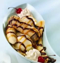 fried-snickers-bar-banana-split marsfoodservices image