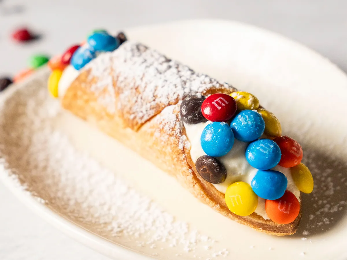 M&M’S® MINIS Milk Chocolate Candies Cannoli marsfoodservices image